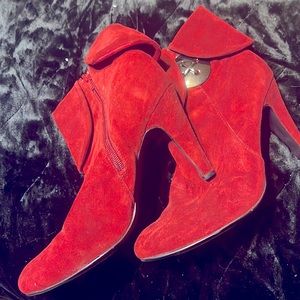 Woman’s Shoes